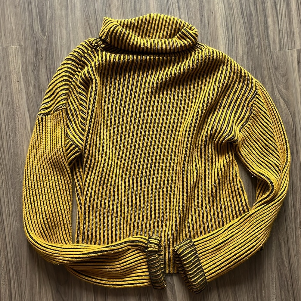 M/L Nasty Gal knit turtleneck